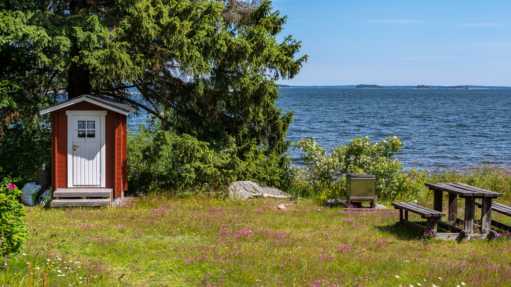Ulkohuussi kesäiseksi