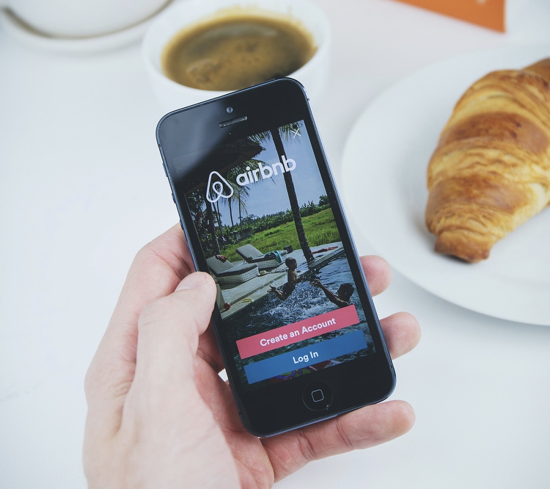 Airbnb Phone