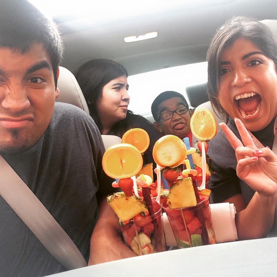 Jesse + sibs at mango