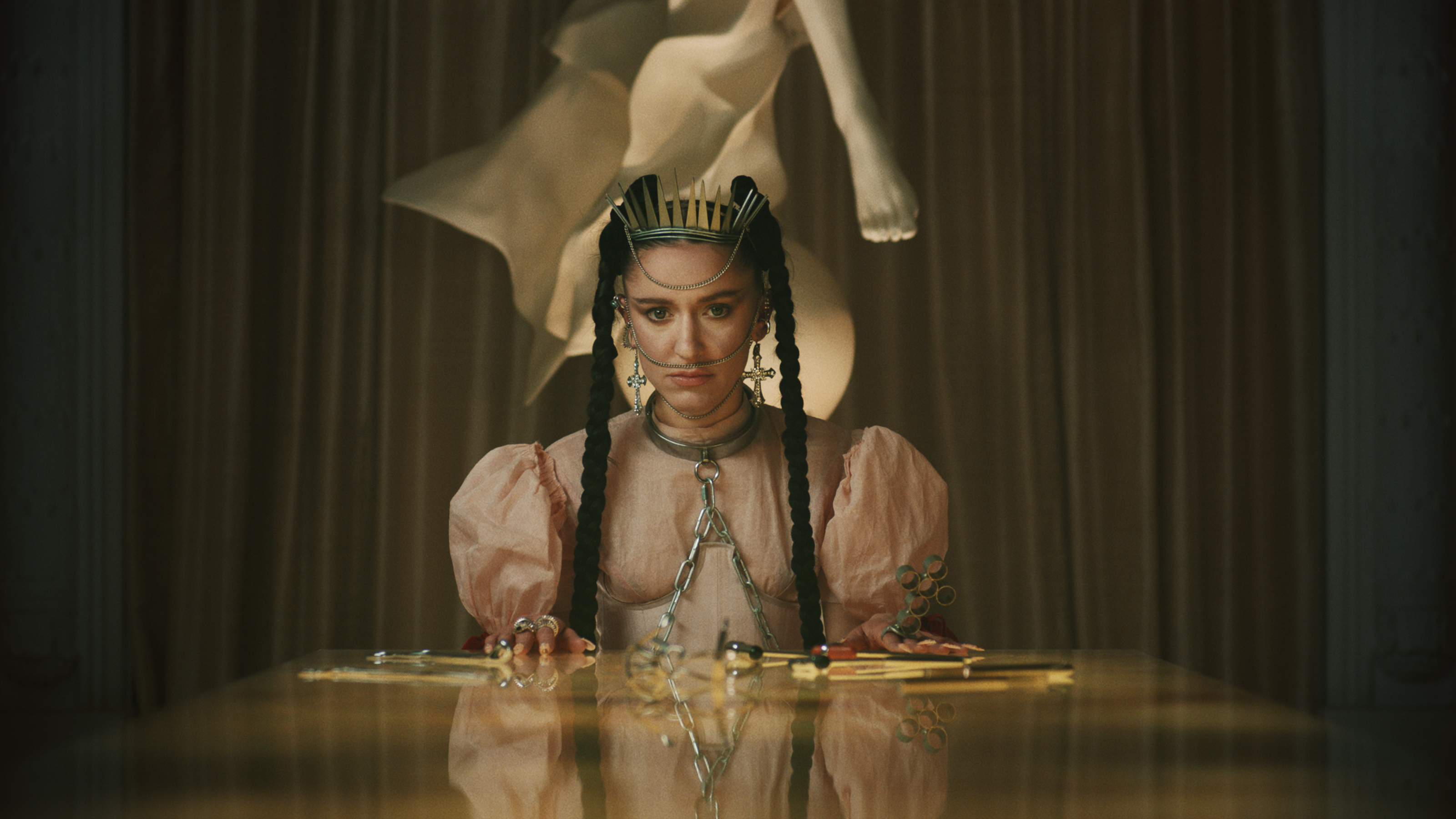 Naked 20190911.00 01 42 01.Still022