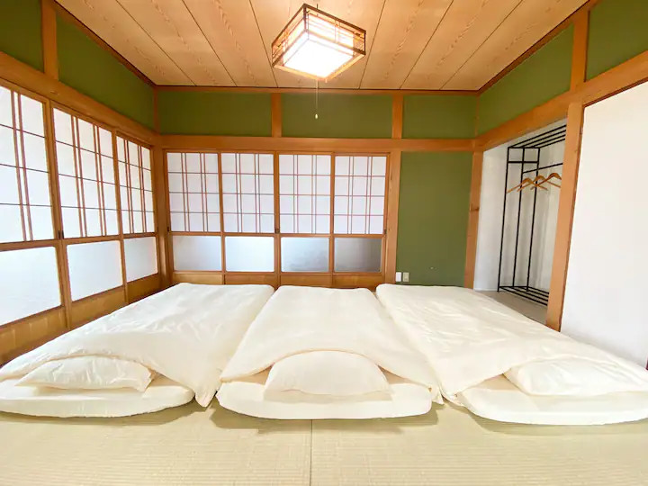 ベッドルーム|コムレッジ日向インディゴ | Workations(ワーケーションズ)