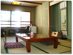 ホテル岩戸屋ー和室 | Workations(ワーケーションズ)