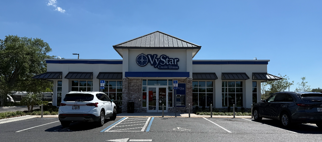 VyStar Winter Garden branch exterior photo
