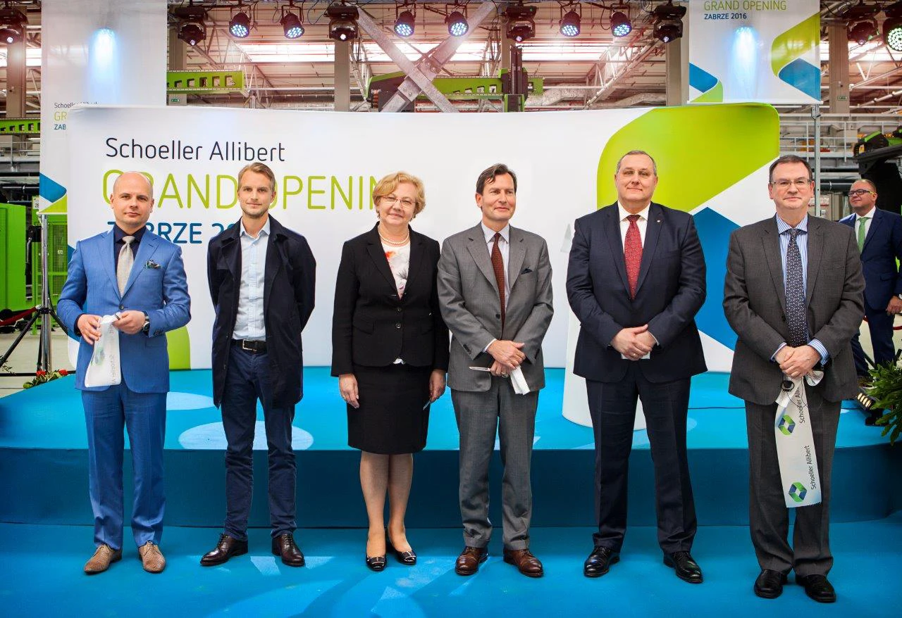 Schoeller Allibert eröffnete eine neue Fabrik in Polen | IPL Schoeller