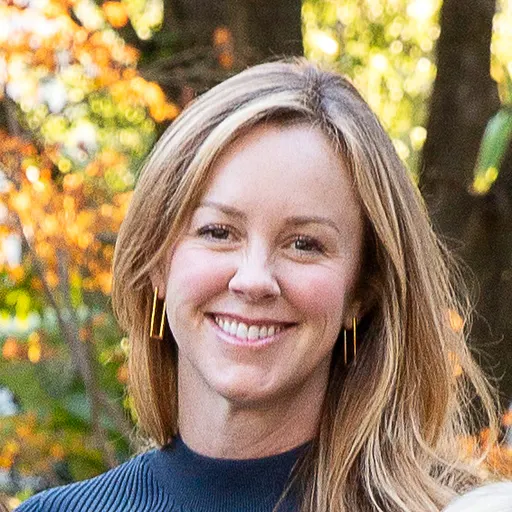 Hillary-Marks-Headshot