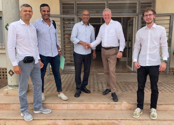 Inaugural visit to the director of the responsible prefecture in Casablanca to establish the company. (centre)