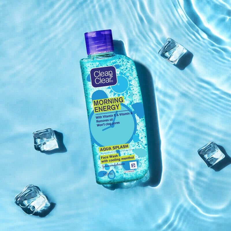 Clean & Clear® Morning Energy Aqua Splash Face Wash image 1