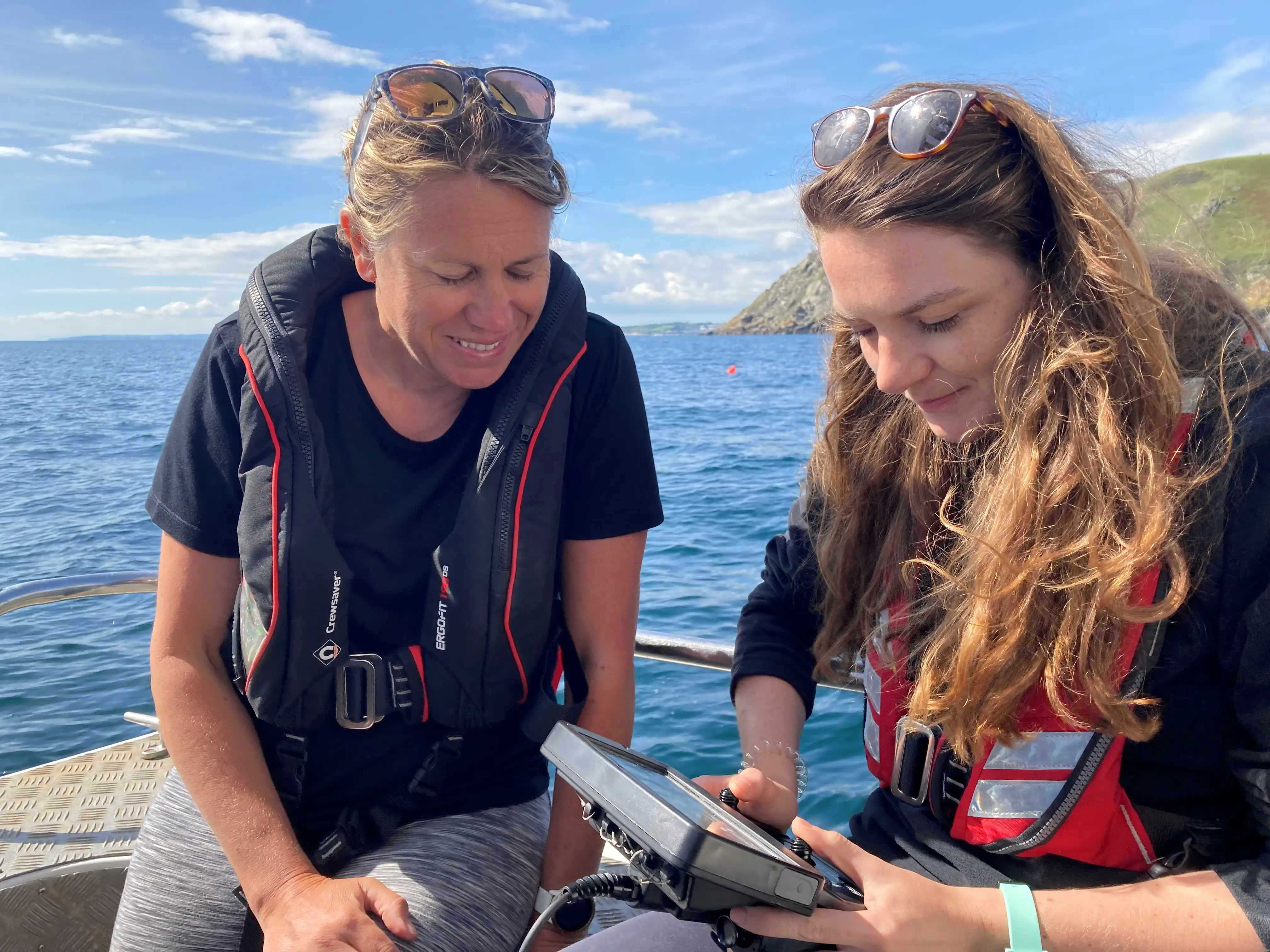 natural england - Viv and Meg with ROV