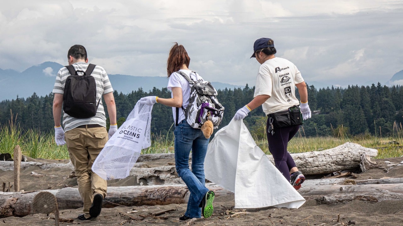 Plastic Oceans Cleanup 