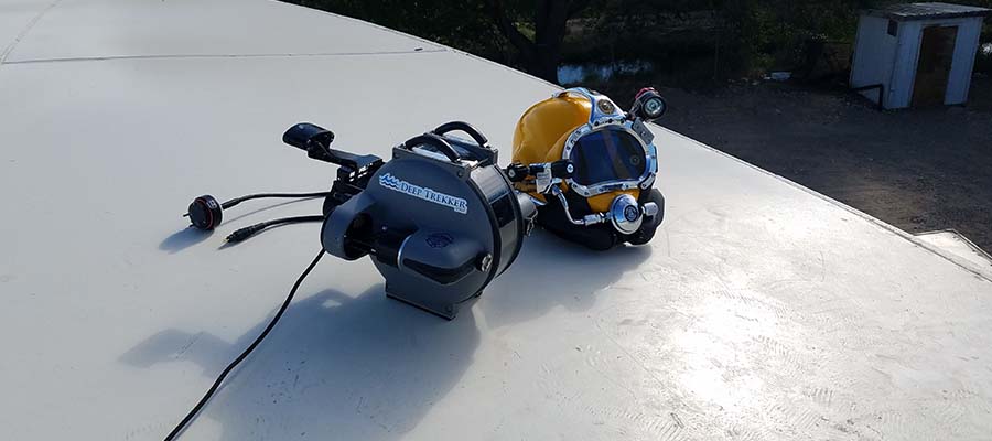 rov-inspections-commercial-diver-helmet