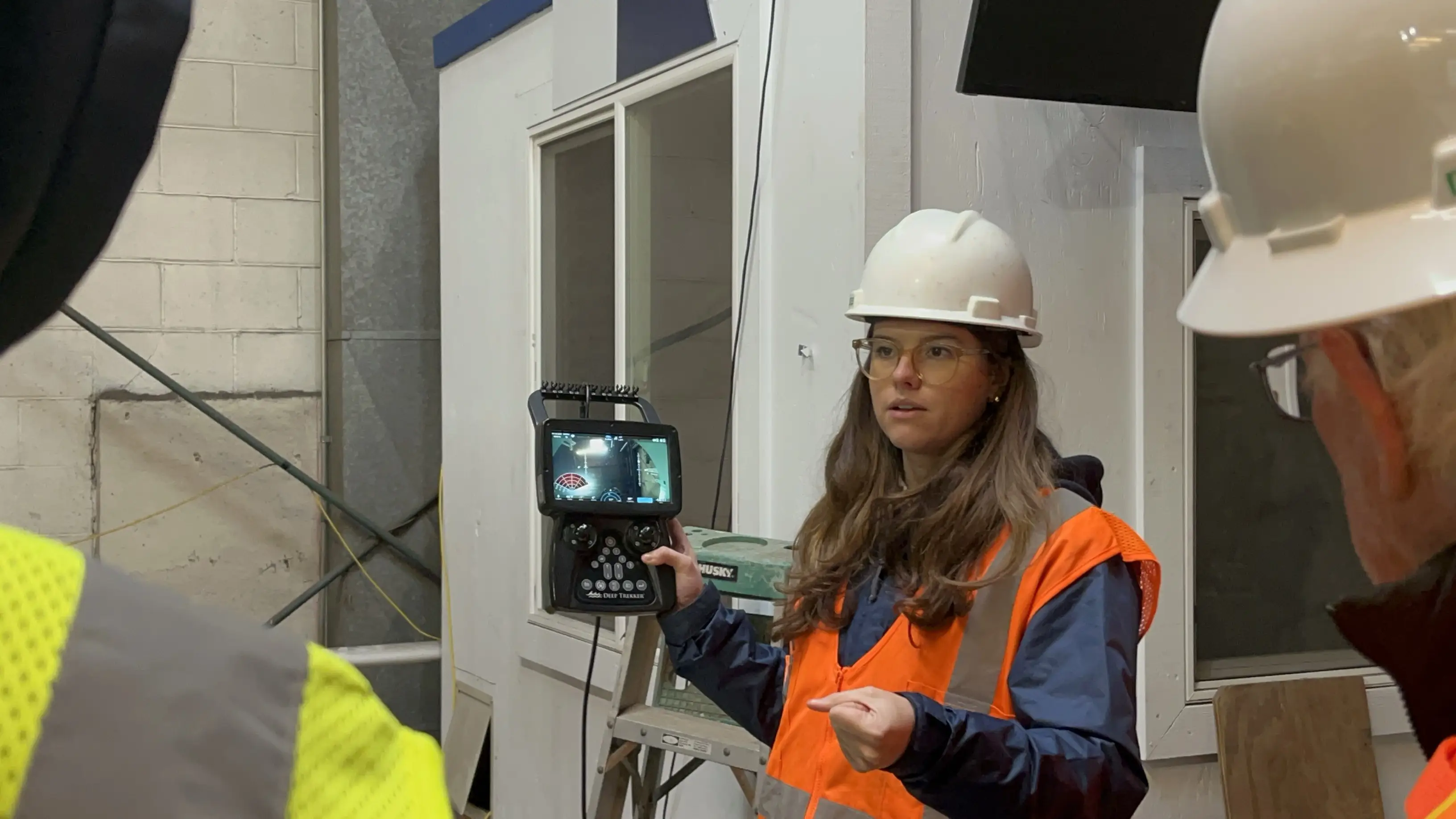 deep-treeker-rov-training-controller-serena