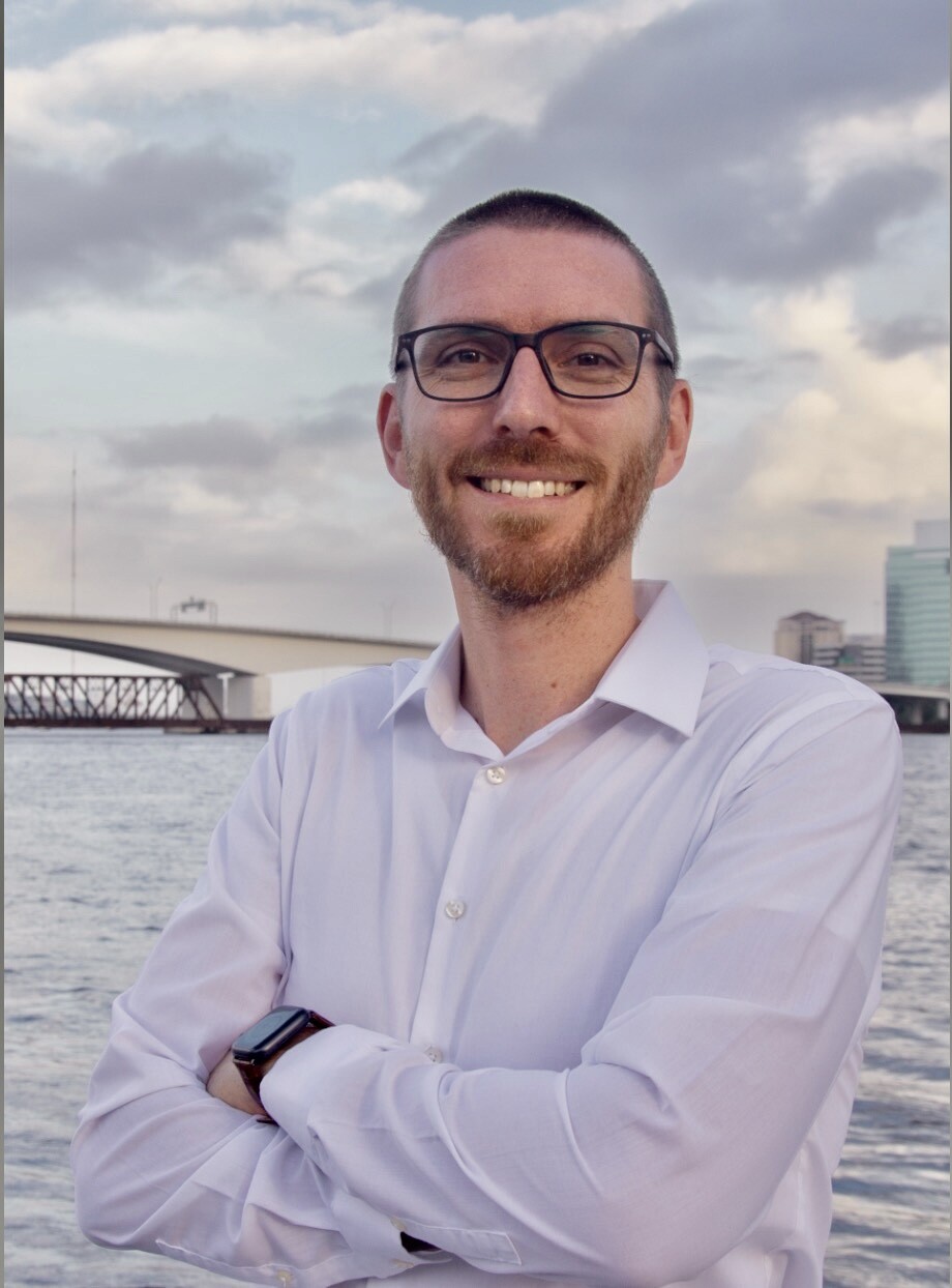 brad goldbach headshot