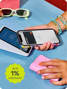 Making a contactless purchase and earning 1% cash back