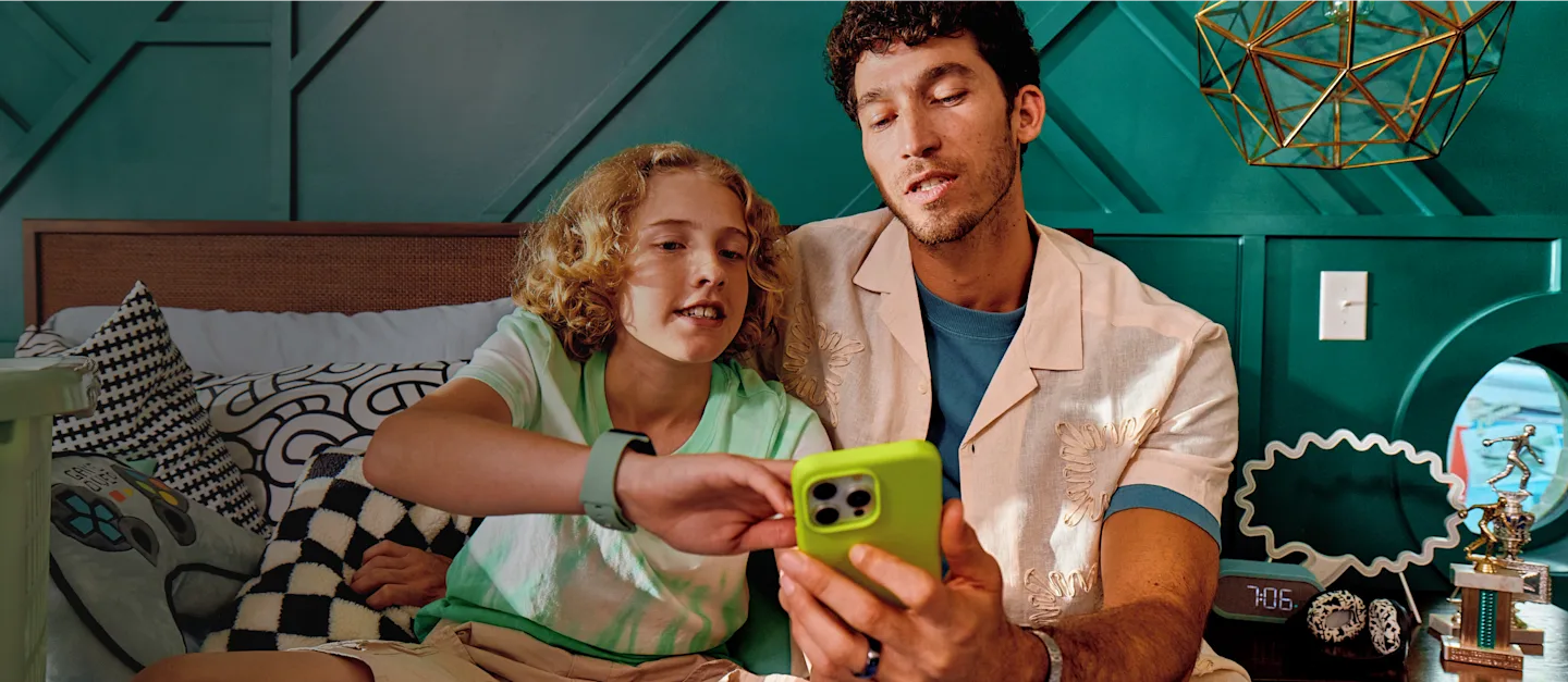 Press Hero Father-Son-Phone Desktop