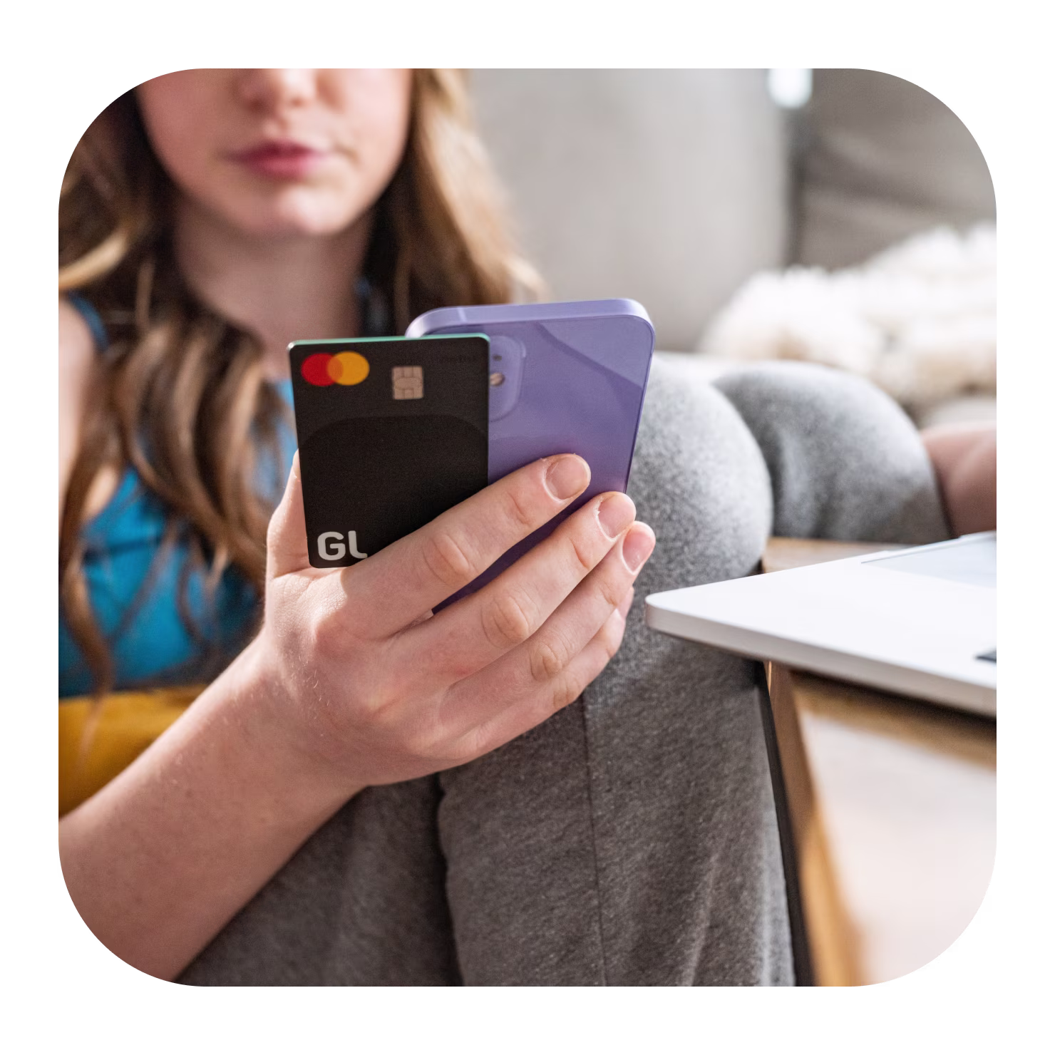 Teenager using Greenlight Infinity plan cell phone protection