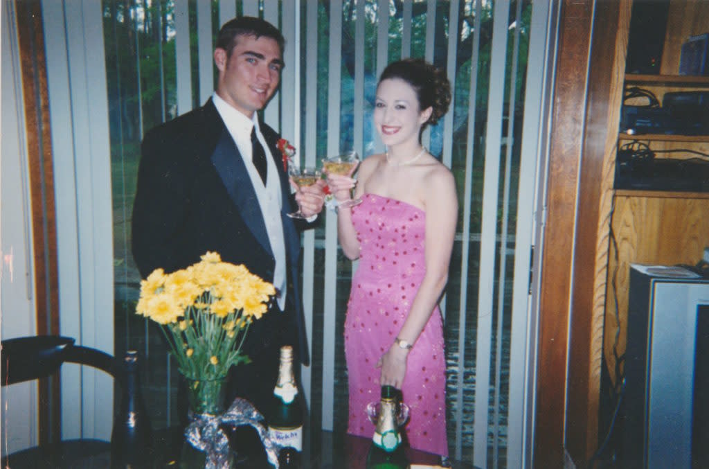 vintage image of nicely dressed man and woman enjoying a cocktail