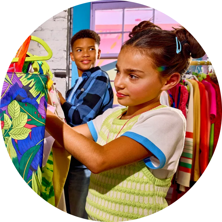 Kids shopping with a real-time spending notification