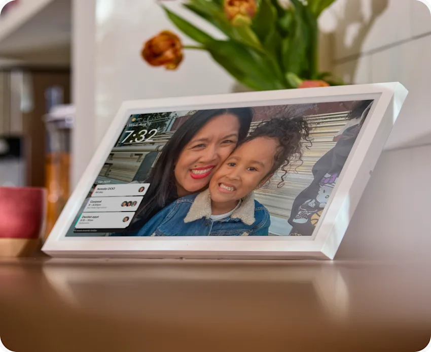 family hub mother daughter frame
