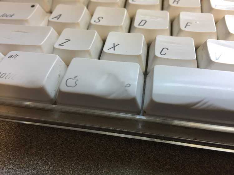 2003 Apple keyboard key wear and tear