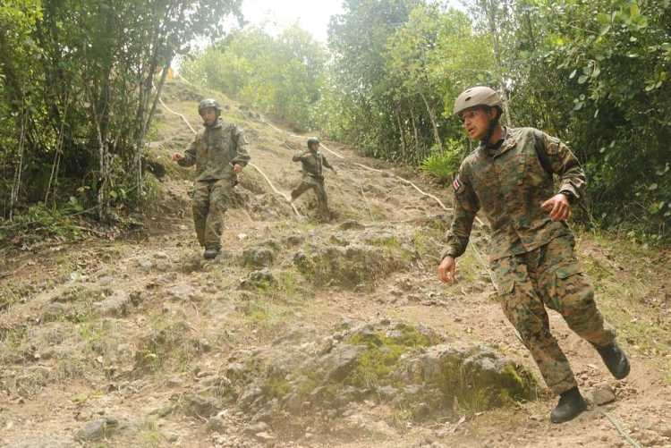 Costa Rica soldiers