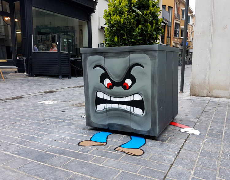 Angry Thwomp Block Street art 