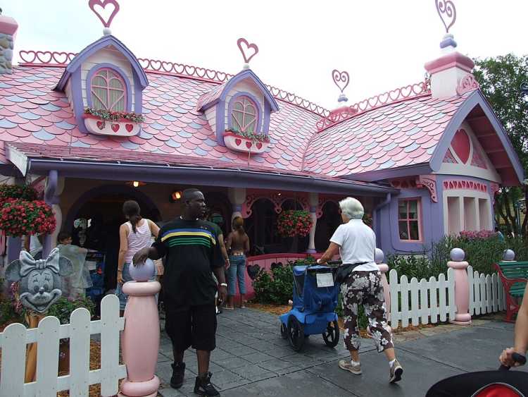 Minnie mouse house  Mickey's Toontown Fair, Magic Kingdom