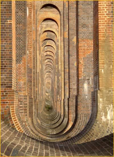 Ouse Valley Viaduct brick archway