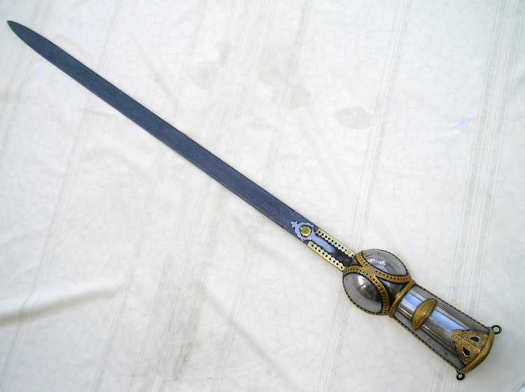13.Pata Sword