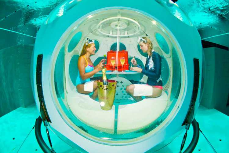 Most Amazing Pools In the World Nemo 33 Hydrosphere