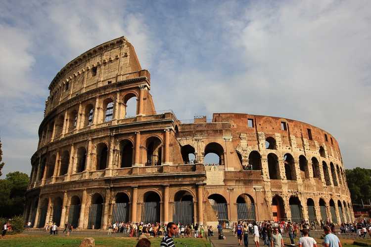 What Archaeological Sites Used To Look Like Roman Colosseum now