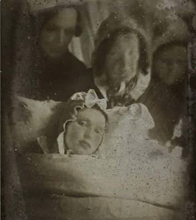 Victorian era photography dead corpse