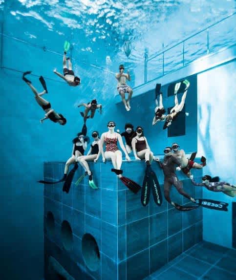 Most Amazing Pools In the World Y-40 Deep Joy