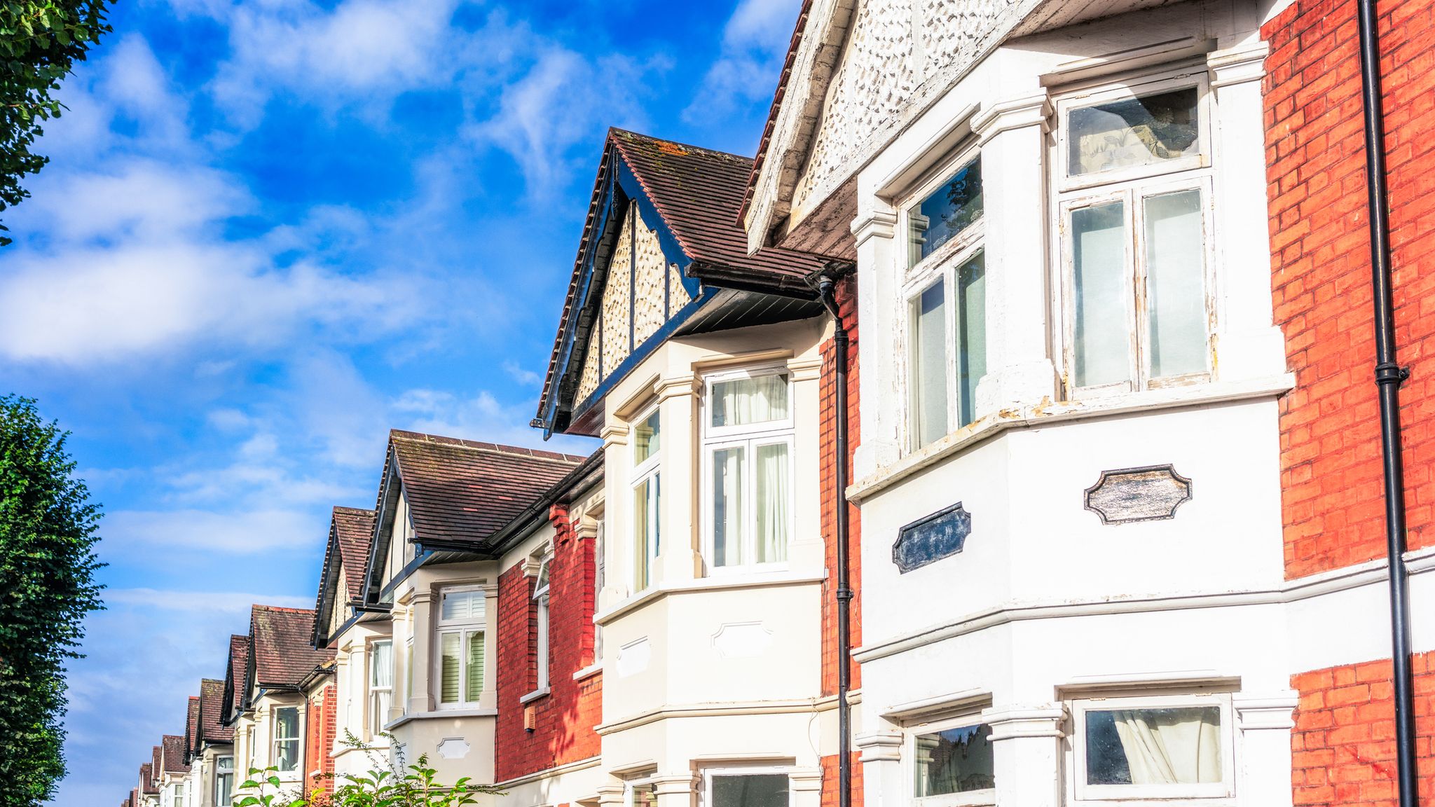 Mortgage approvals reach two-year high, says Bank of England