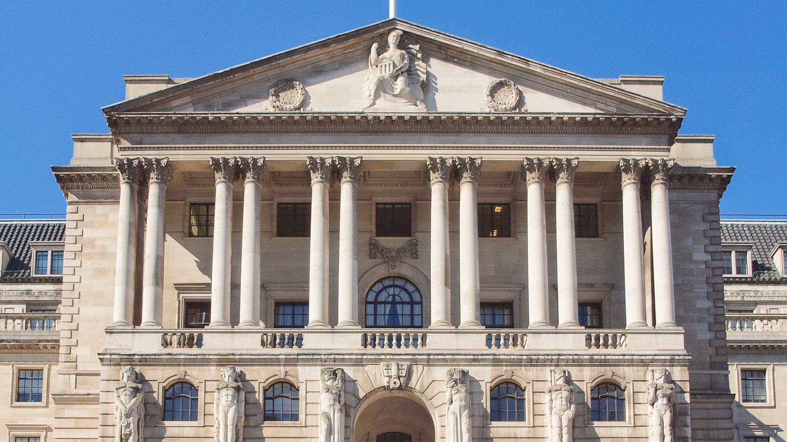 Bank of England cuts base rate – but says inflation will rise due to Budget