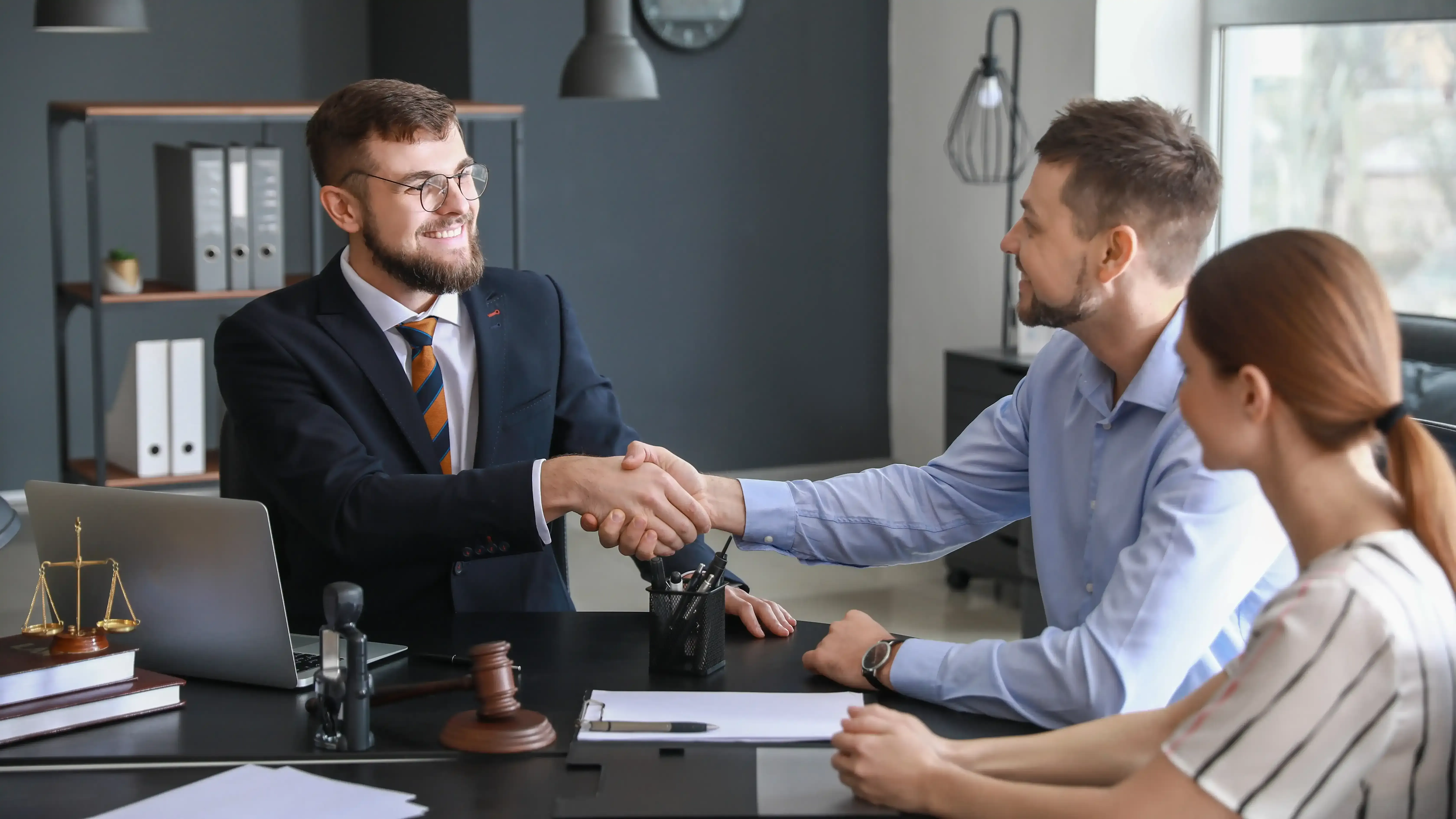 10 Best Ways for Lawyers to Win Over New Clients | NAEGELI Deposition & Trial