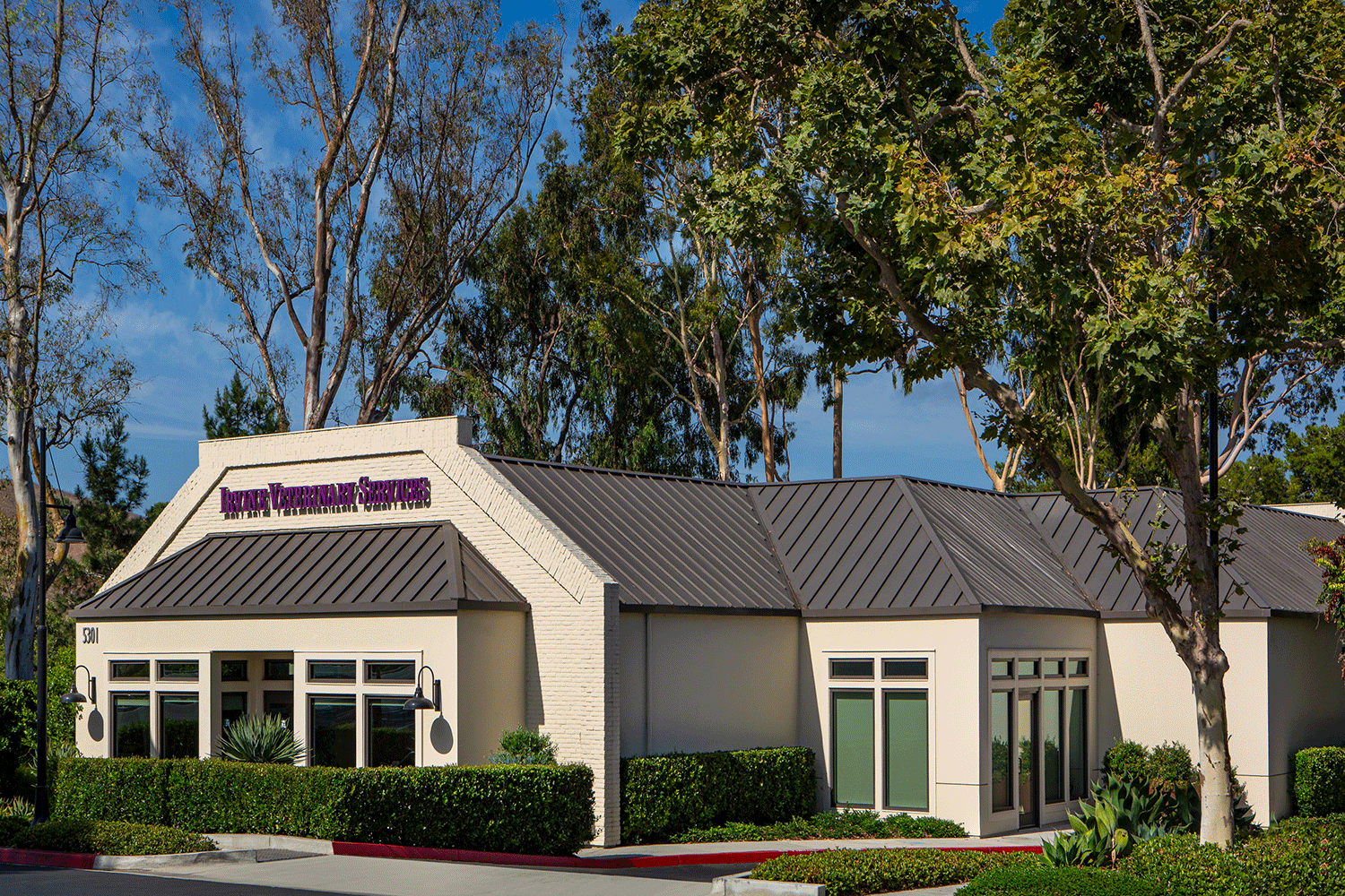  View of Irvine Veterinary Services at Parkview Center