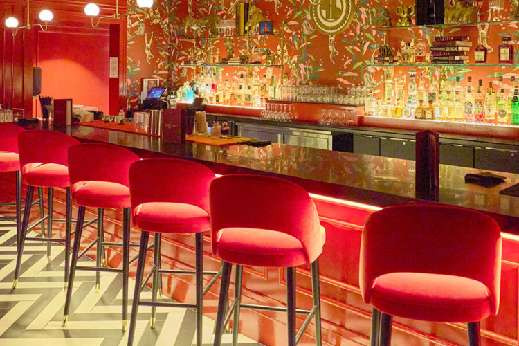 Insider's Guide to Irvine's Hidden Speakeasies