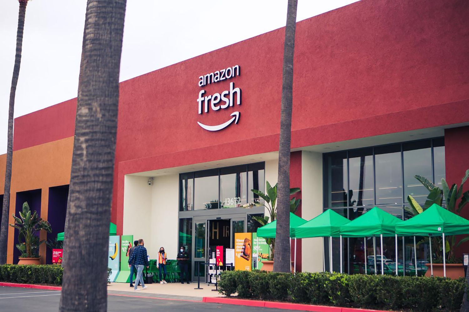Amazon Fresh Opens at The Market Place in Irvine