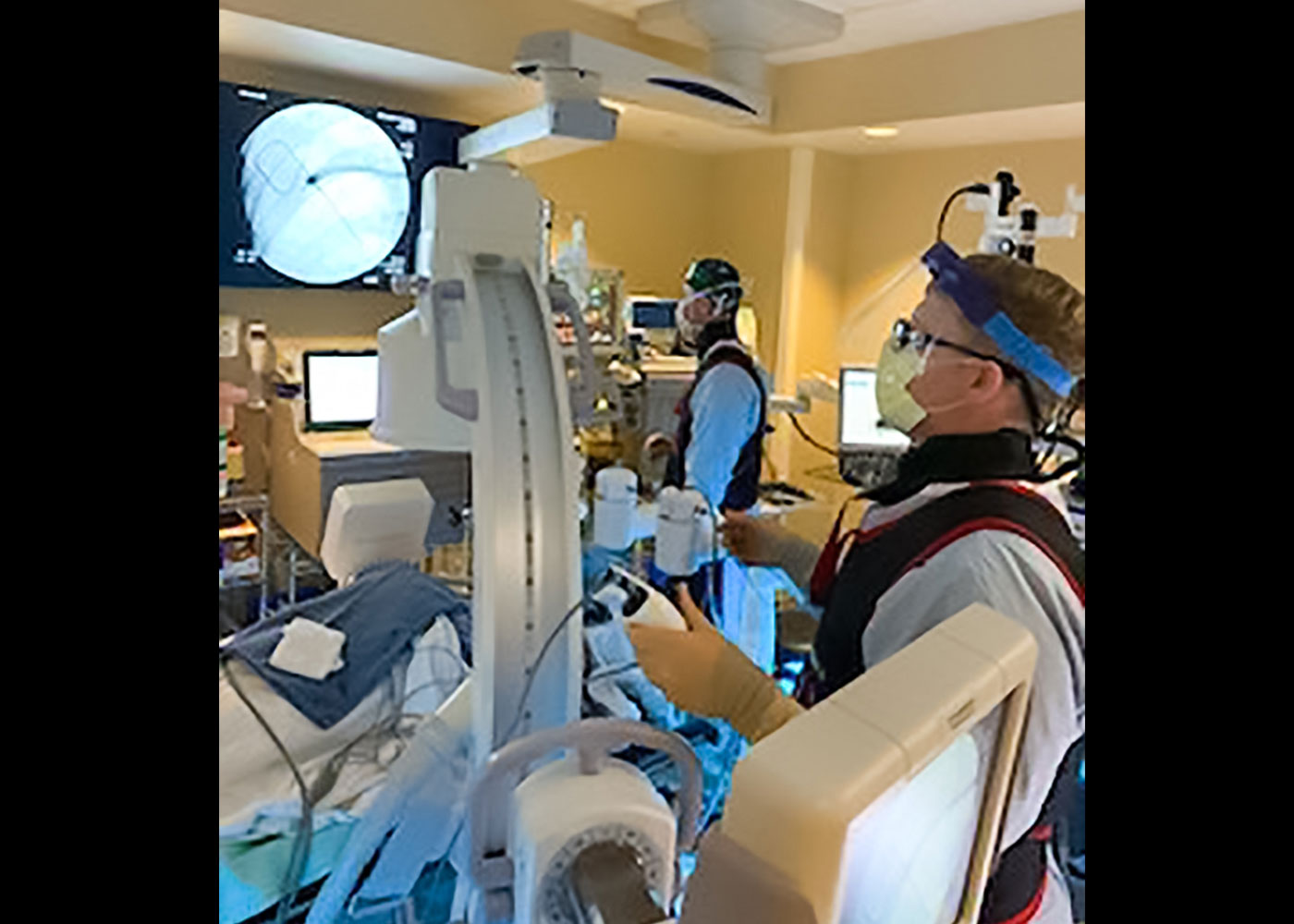 Fig 4. Dr. Seaman performing the MONARCH® Bronchoscopy
