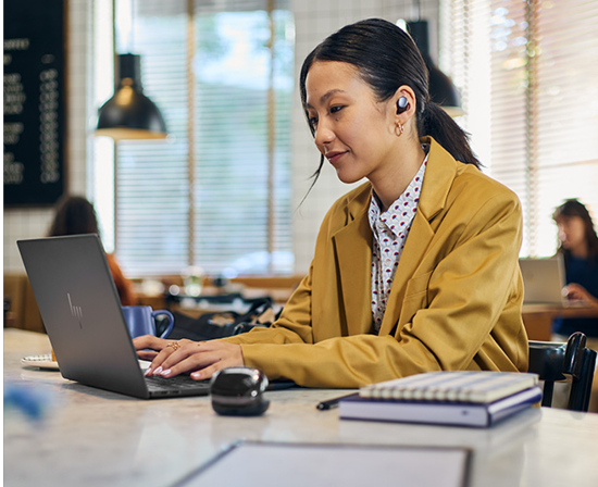 HP Poly q.com 550 x 4483