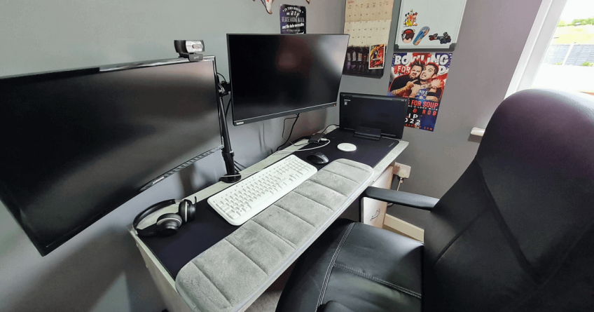 A home office desk