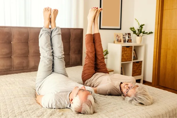 ベッドでできる5つの運動 60歳からの体幹とバランス維持に