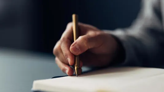 文字を書くだけでパーキンソン病を検知 AIペンで最高91%