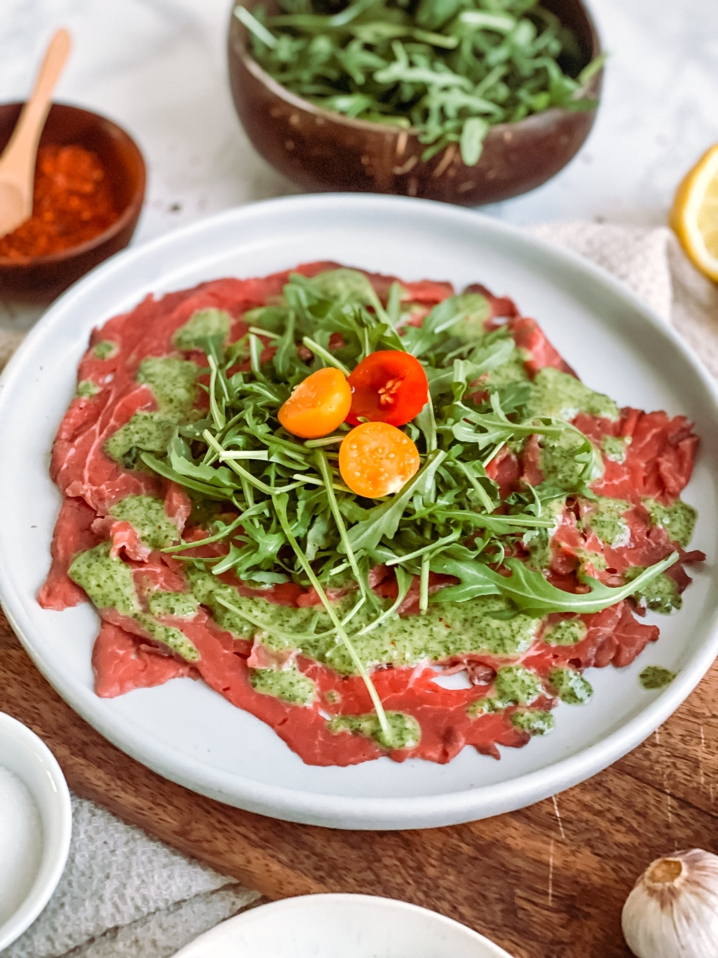 Rindercarpaccio mit Rucolasalsa Bild