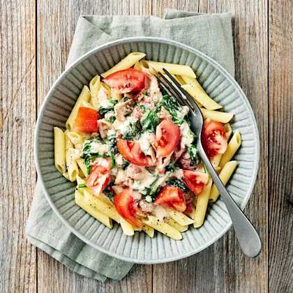 Bacon- och spenatpasta med prästost