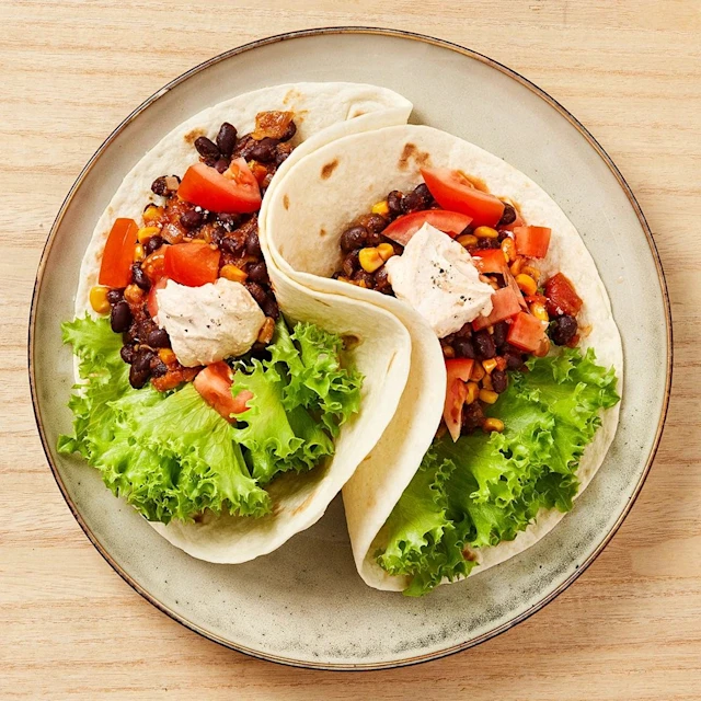 Snabba vegotacos med tomater och majs