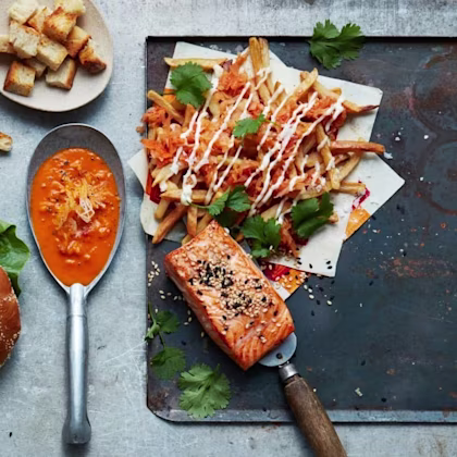 Fries med kimchi och lax