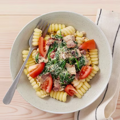Baconpasta med spenat