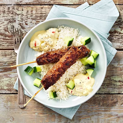 Kebabspett och currydipp med äpple
