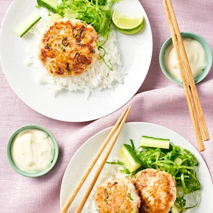 Asiatiska fiskbiffar med limemajonnäs